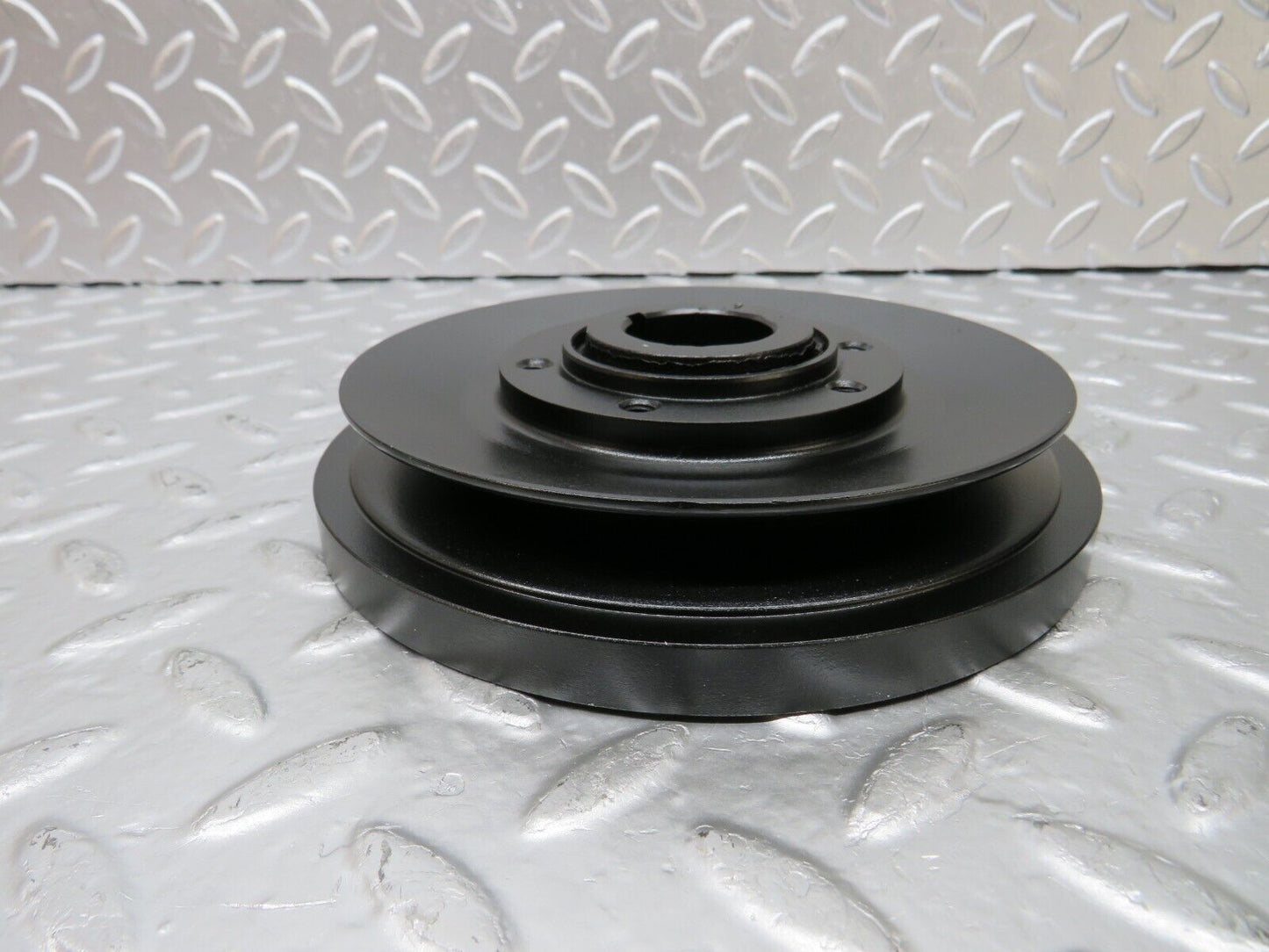 25501 Mercedes-Benz W123 200 Crankshaft Vibration Damper Pulley 1020300403