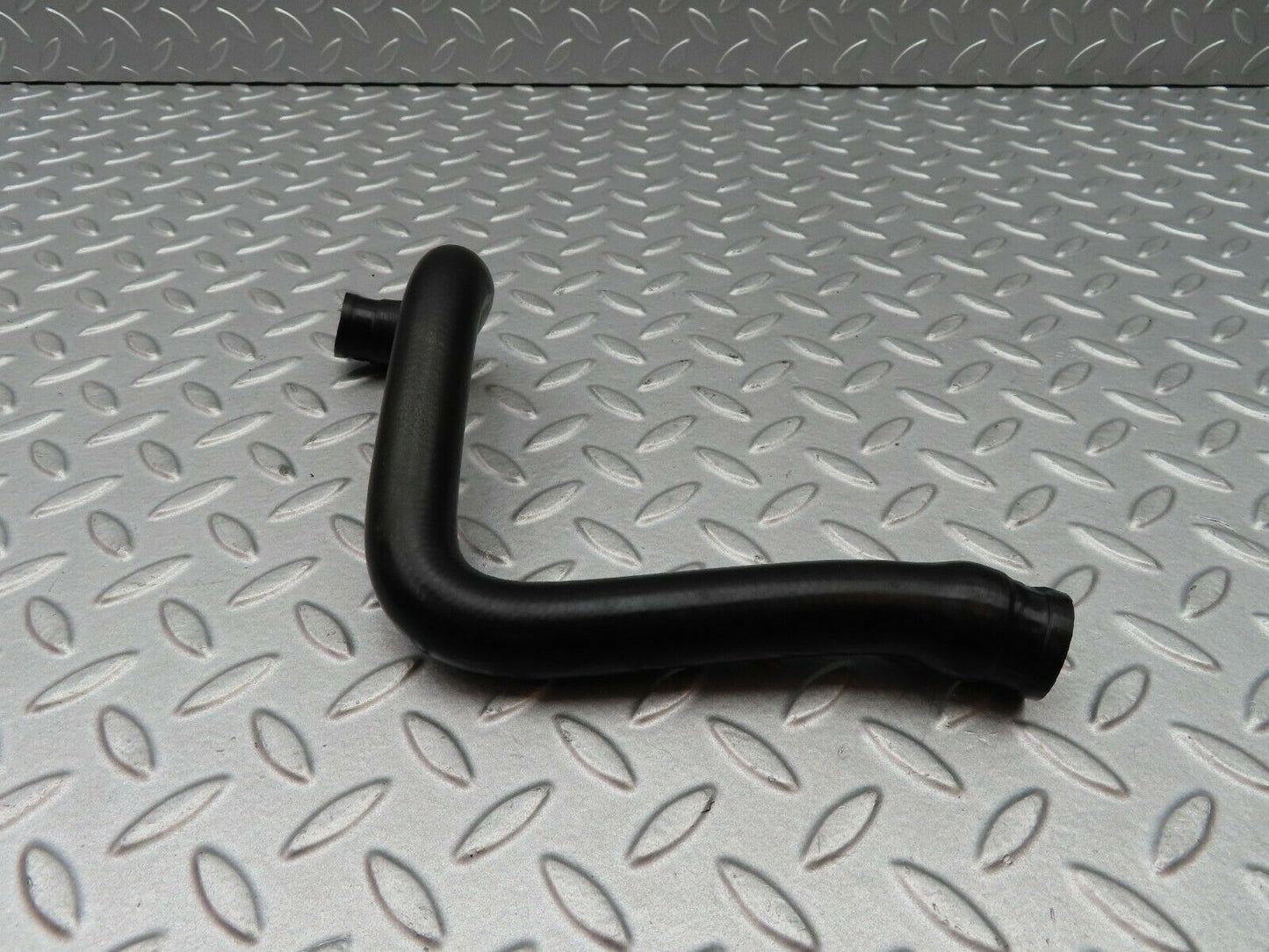 5477 Mercedes-Benz W124 230E Water Hose Pipe 1248329094