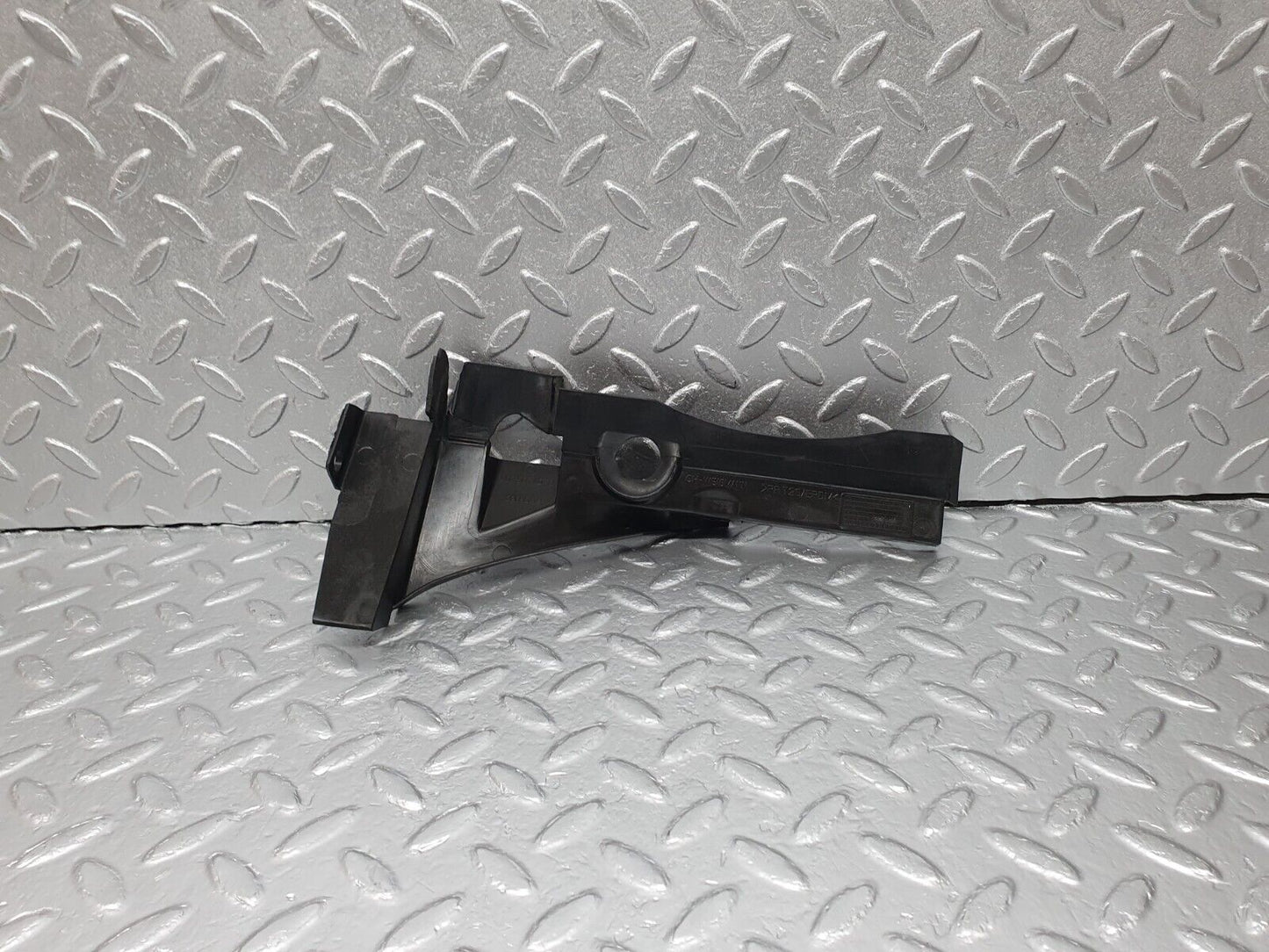 41956 Mercedes-Benz W202 C200 Radiator Support Baffle 2025054088