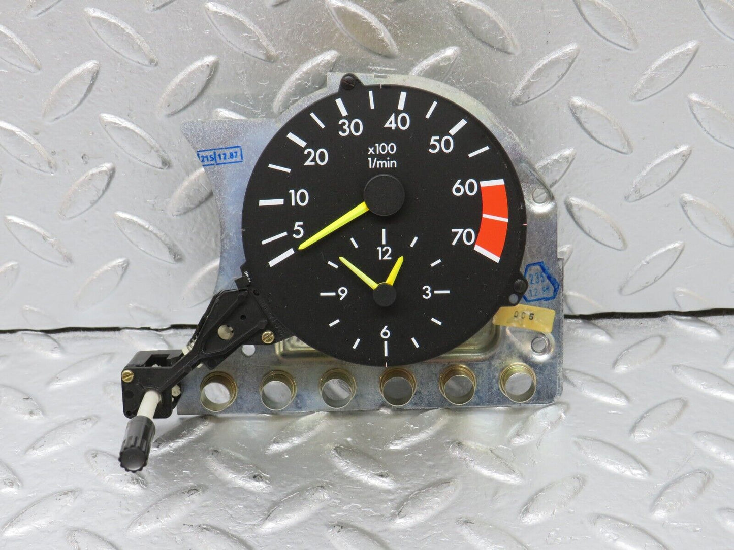 33737 Mercedes-Benz W201 190E Instrument Cluster Tachometer Gauge 2015421116