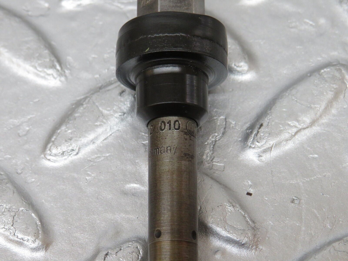33685 Mercedes-Benz W201 190E 2.0L Fuel Injector Bosch 0437502010