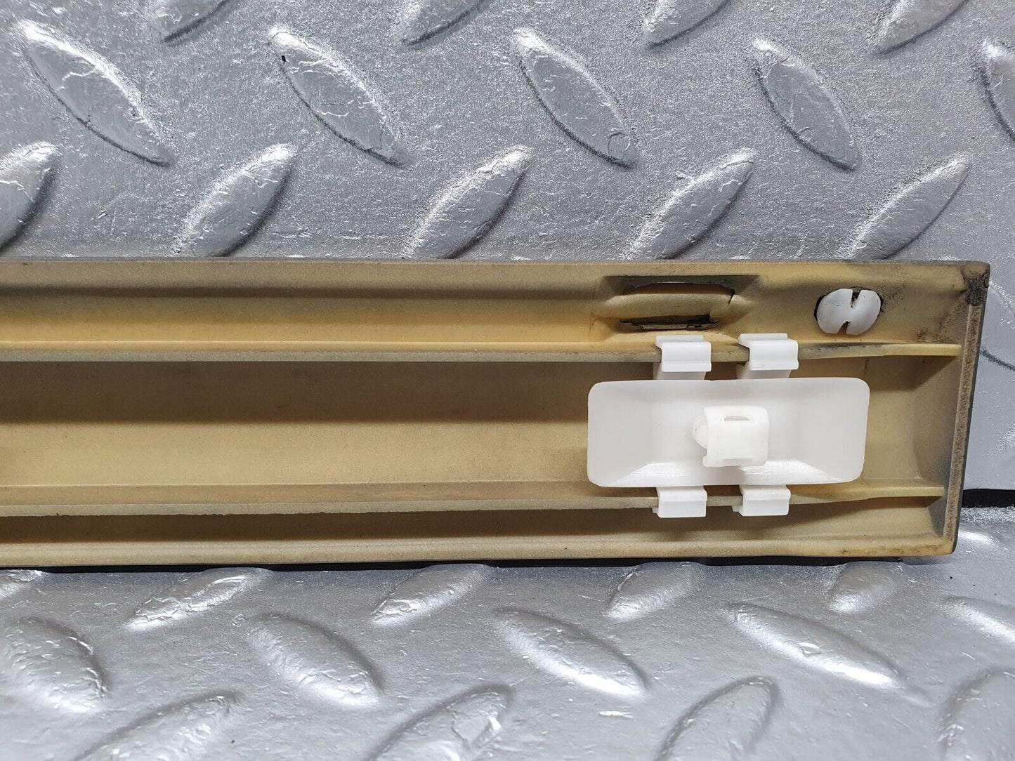 41807 Mercedes-Benz W202 C200 Rear Left Door Centre Moulding Trim 2026909762