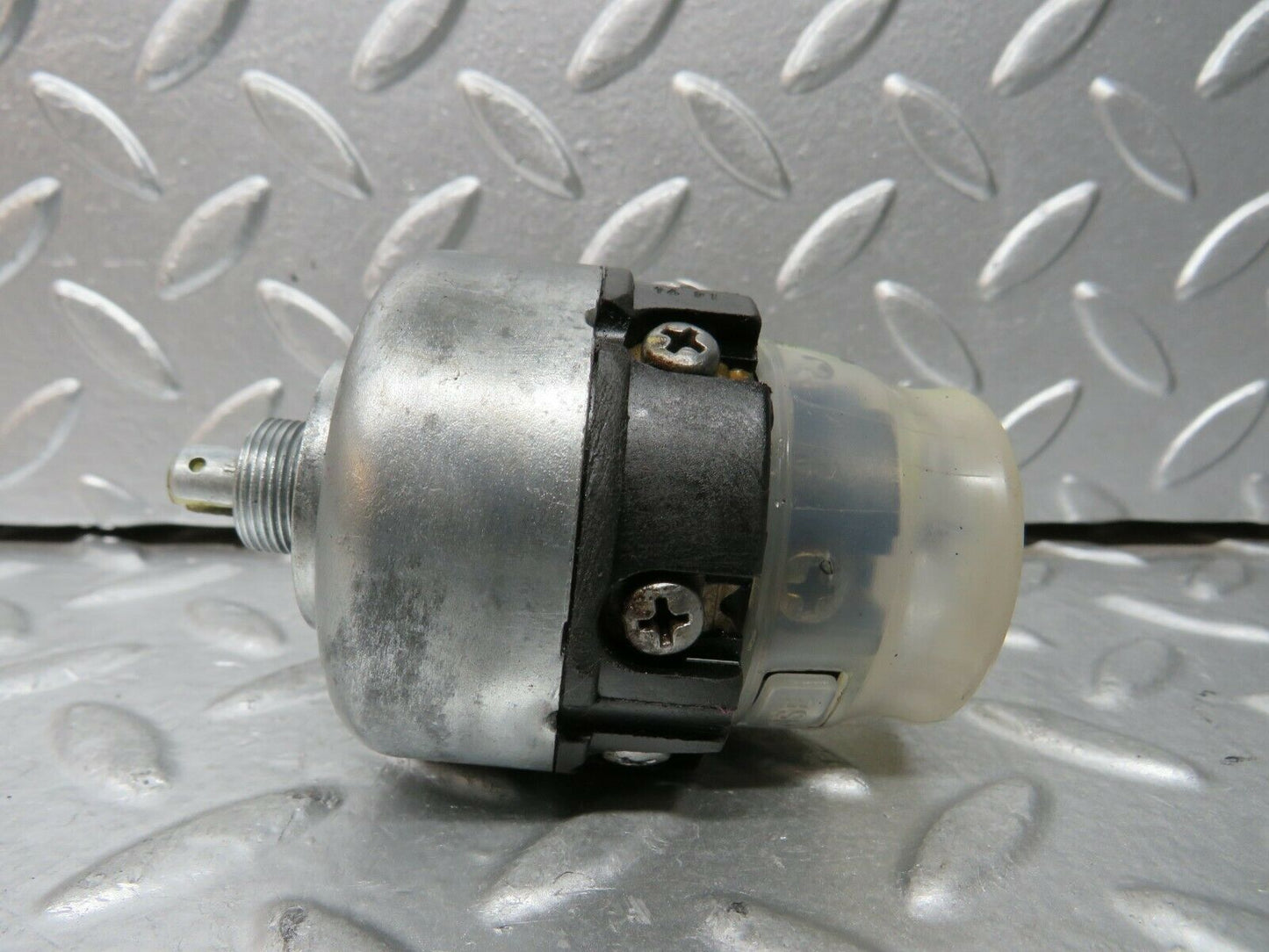 23753 Mercedes-Benz C107 450SLC Coupe Headlight Switch