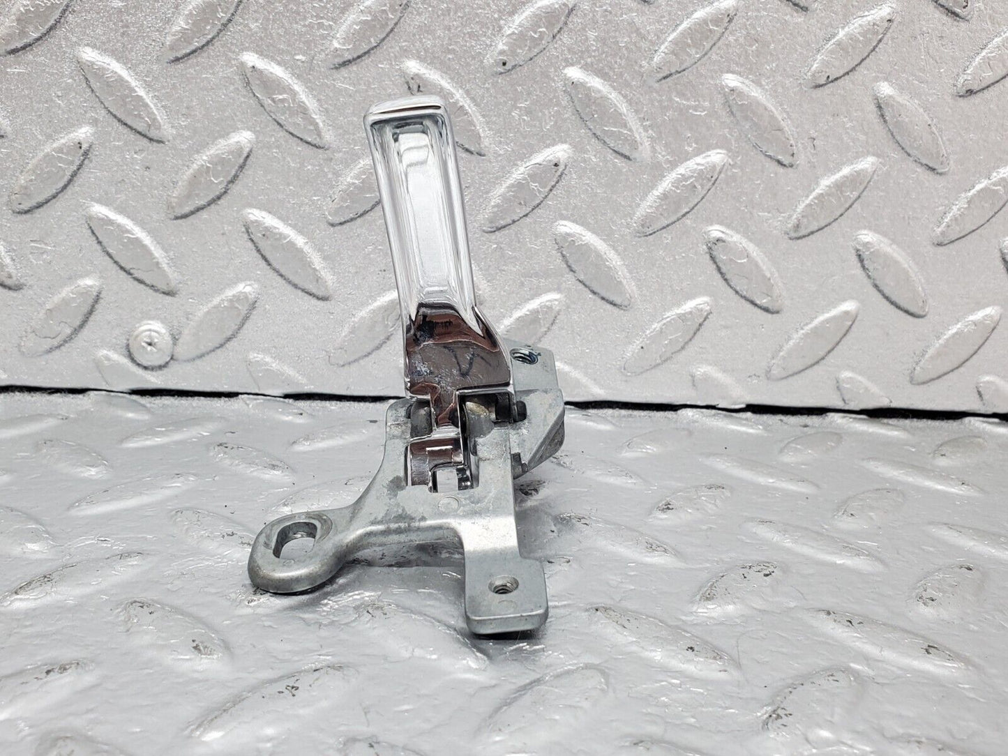 44384 Mercedes-Benz W123 280E Left Interior Door Handle 1237600161