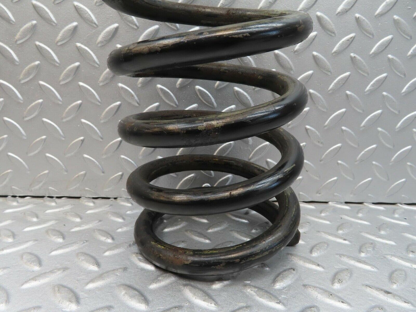 12401 Mercedes-Benz W108 280SE 3.5 Rear Coil Spring