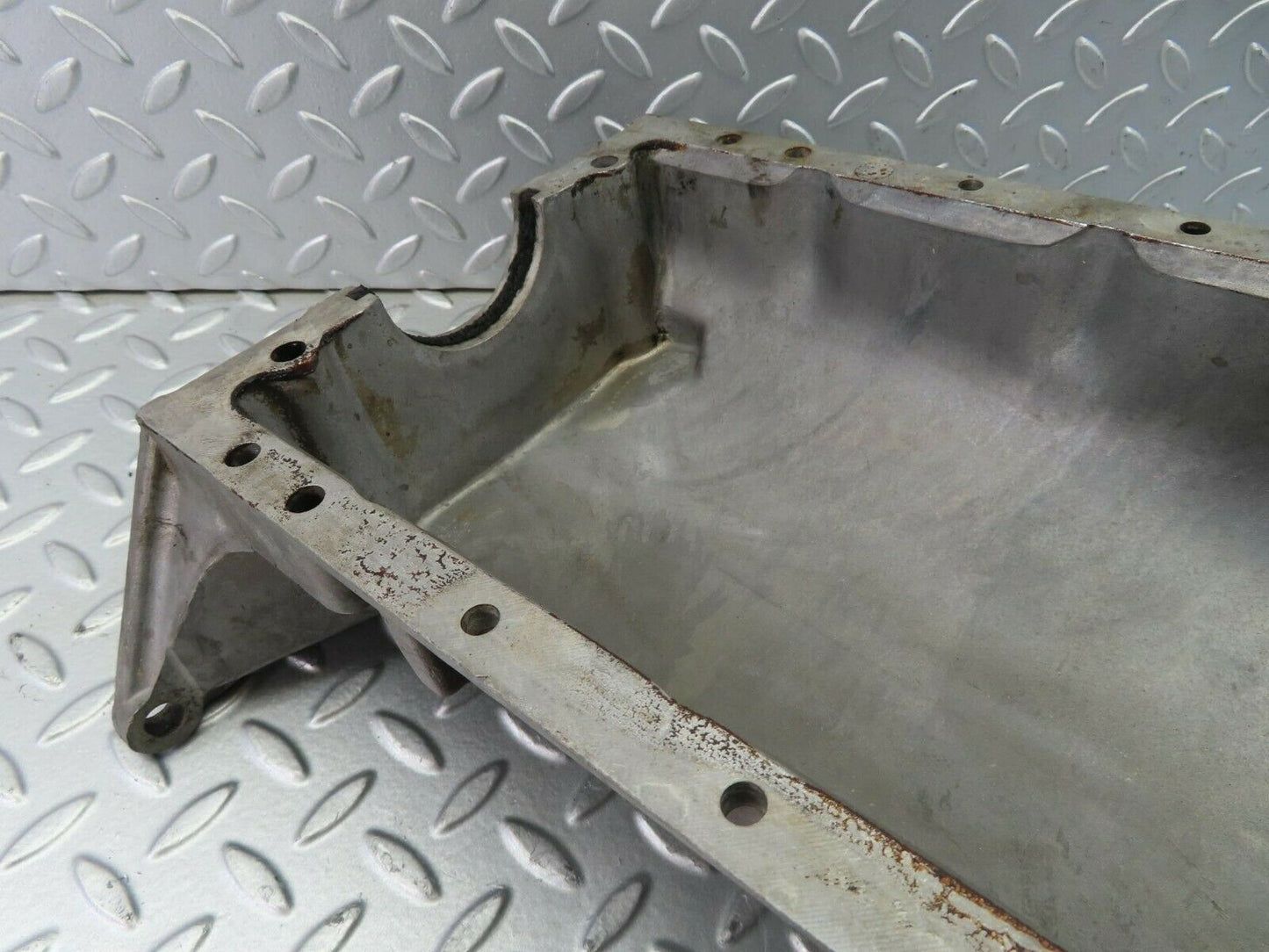 9750 Mercedes-Benz W111 Oil Pan Oil Sump 1800142302