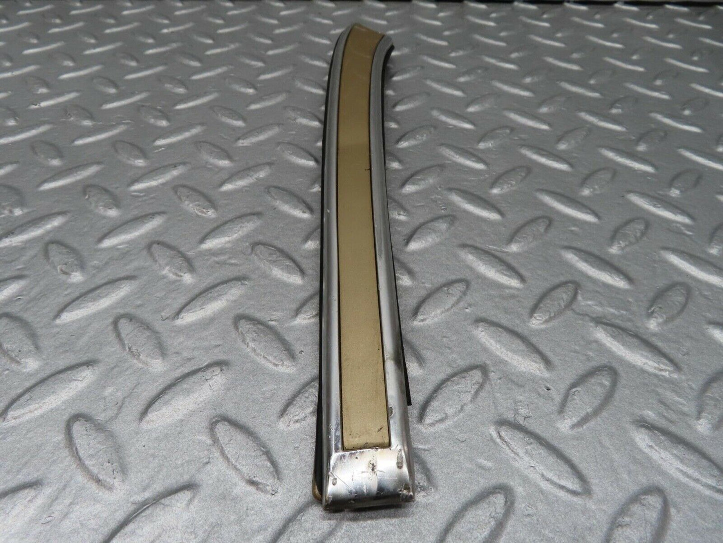 15943 Mercedes-Benz W123 280E C Pillar Exterior Trim Right Side 1236981097
