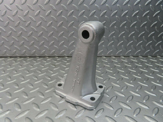 8335 Mercedes-Benz W115 Engine Mount Bracket Right Side 1152230504