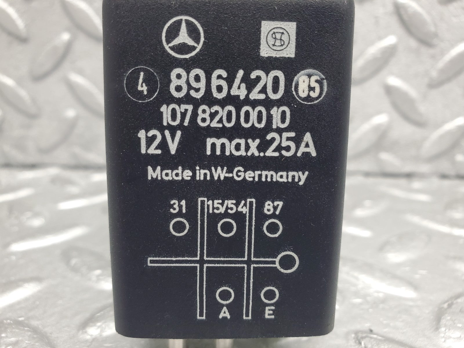 47269916