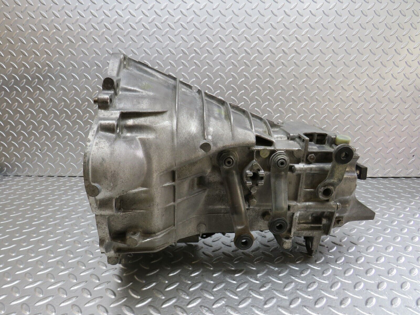 25305 Mercedes-Benz W201 190D Manual Gearbox 5 Speed 714.413 1242610301