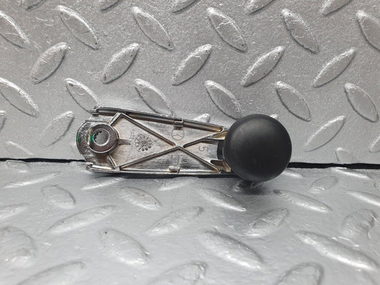 44062 Mercedes-Benz C123 230CE Coupe Rear Window Lifter Crank Handle
