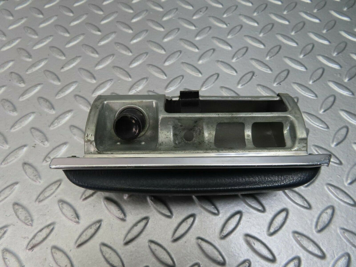 9018 Mercedes-Benz C107 Centre Console Ashtray Blue