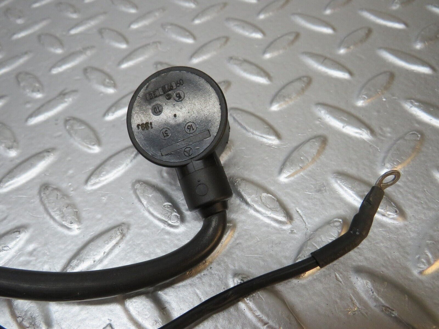31832 Mercedes-Benz W201 190LE 1.8L Ignition Coil Cable 2015408710