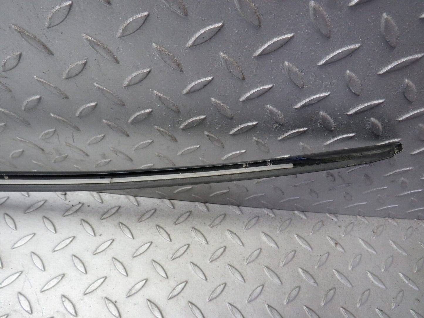 39051 Mercedes-Benz W201 190E Right Side Roof Trim Moulding 2016980698