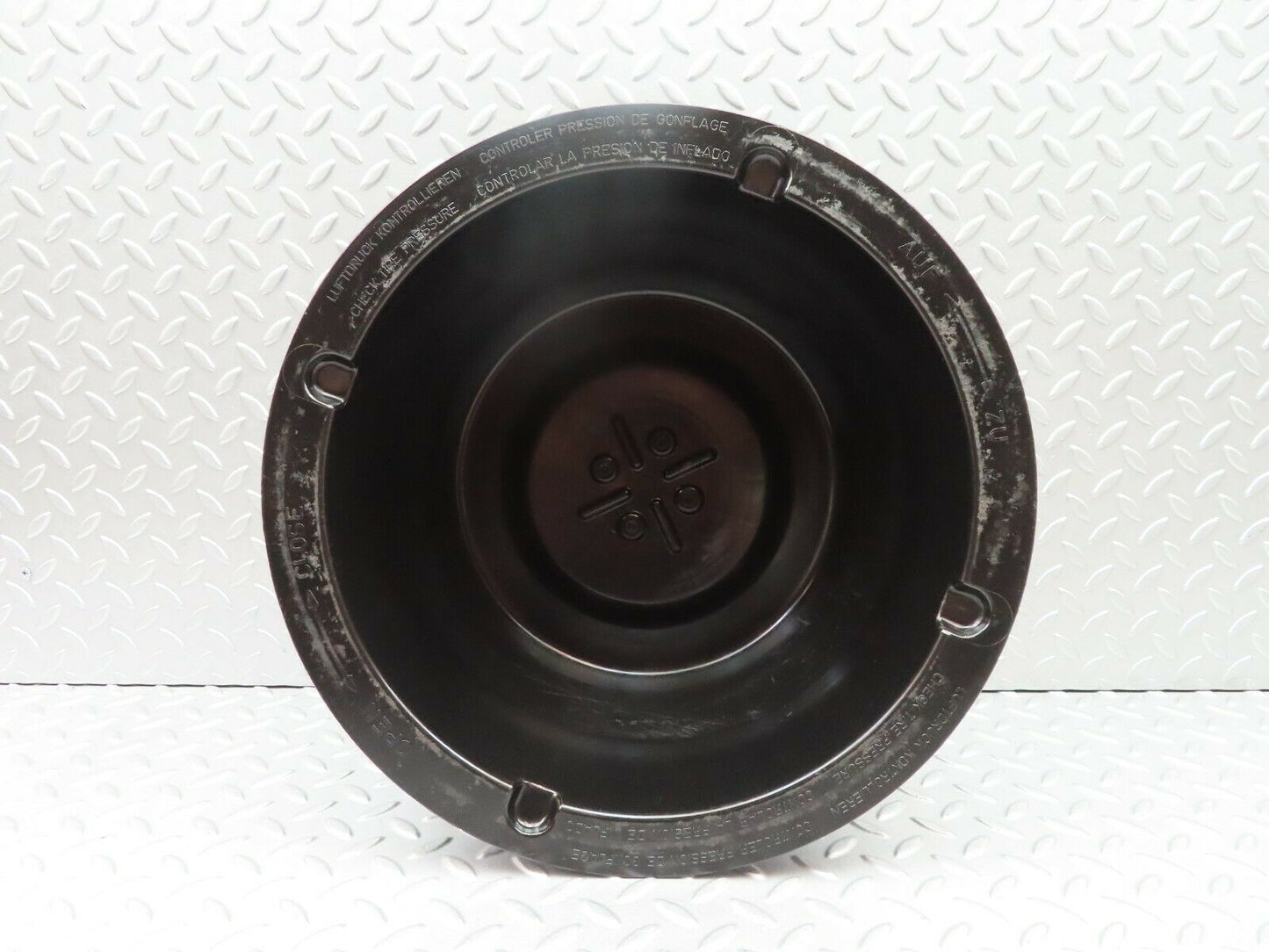5476 Mercedes-Benz W124 230E Spare Wheel Holder 1248900007
