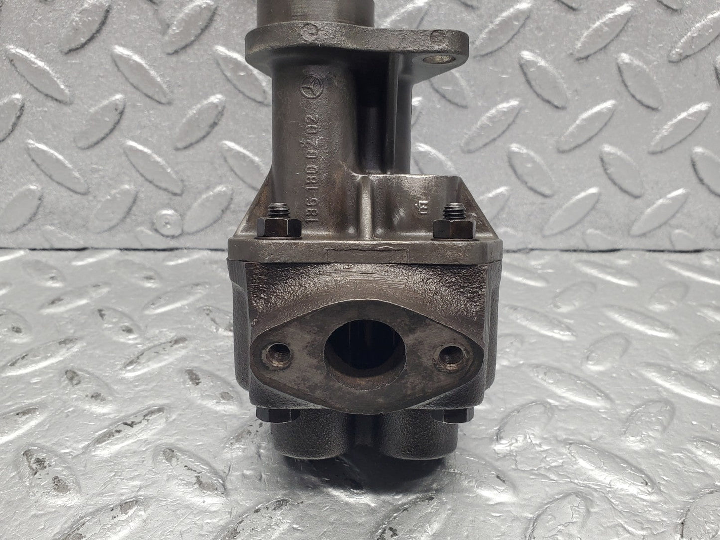 W112 oil pump used OEM