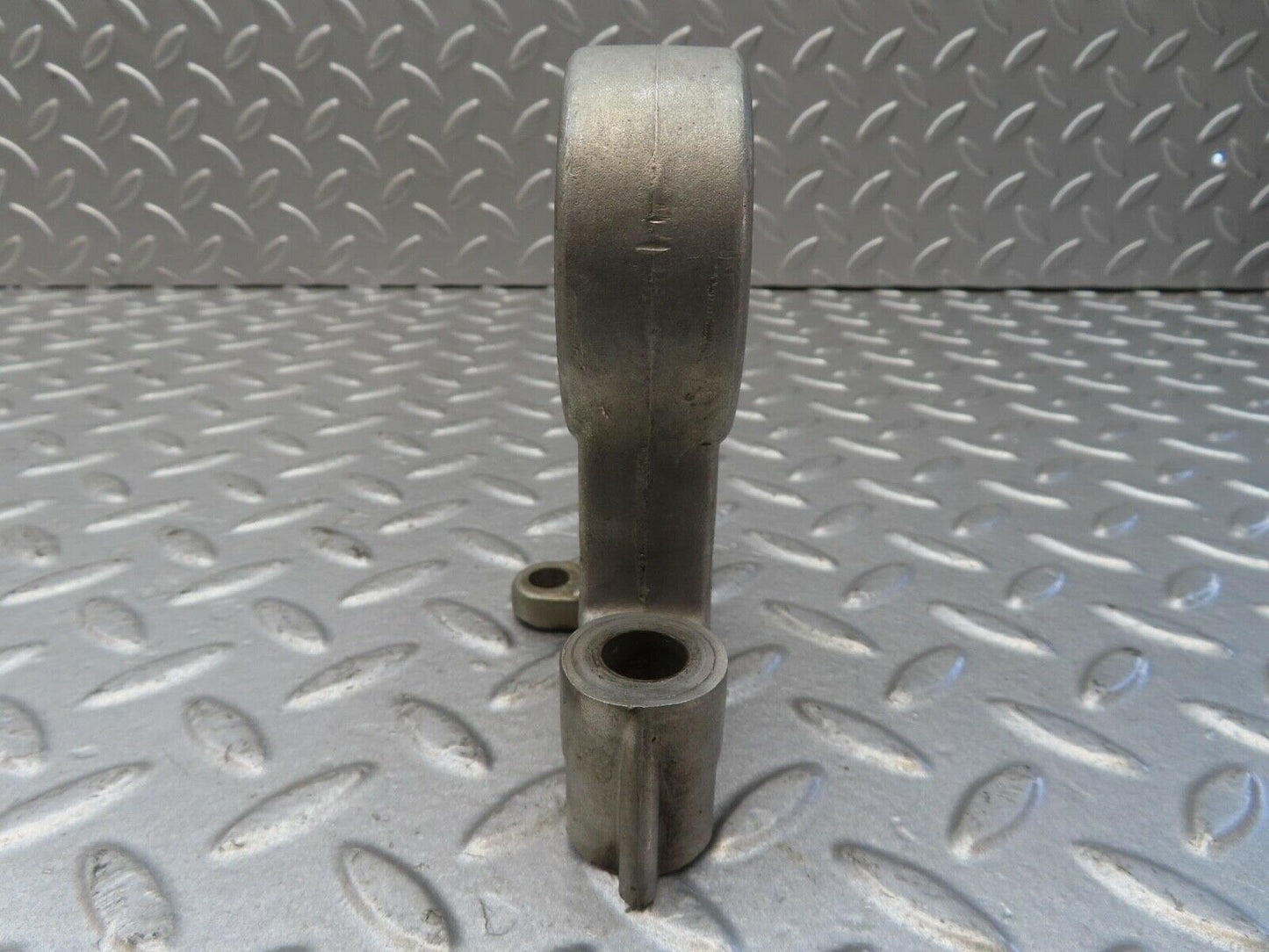 13362 Mercedes-Benz W111 230S Camshaft Tower Bearing 1140510016