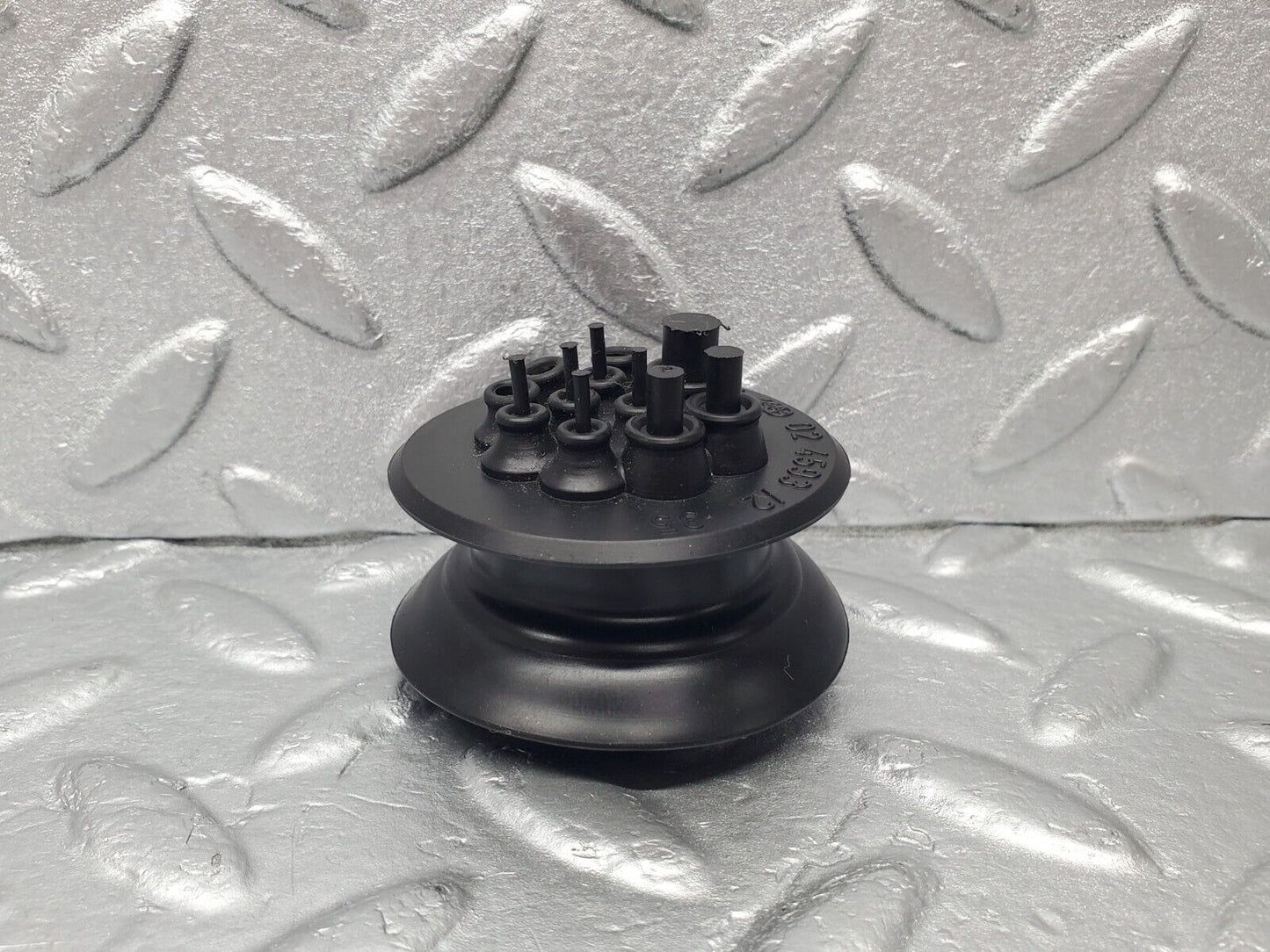 46912 Mercedes-Benz R129 320SL Coupe Firewall Rubber Grommet 0089971781