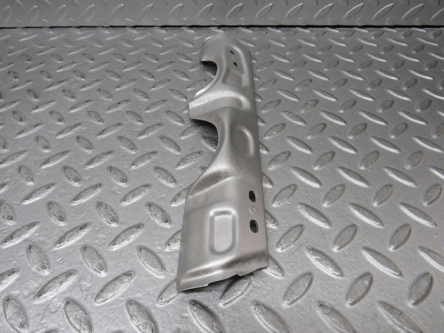 36345 Mercedes-Benz W126 420SE Exhaust Manifold Heat Shield