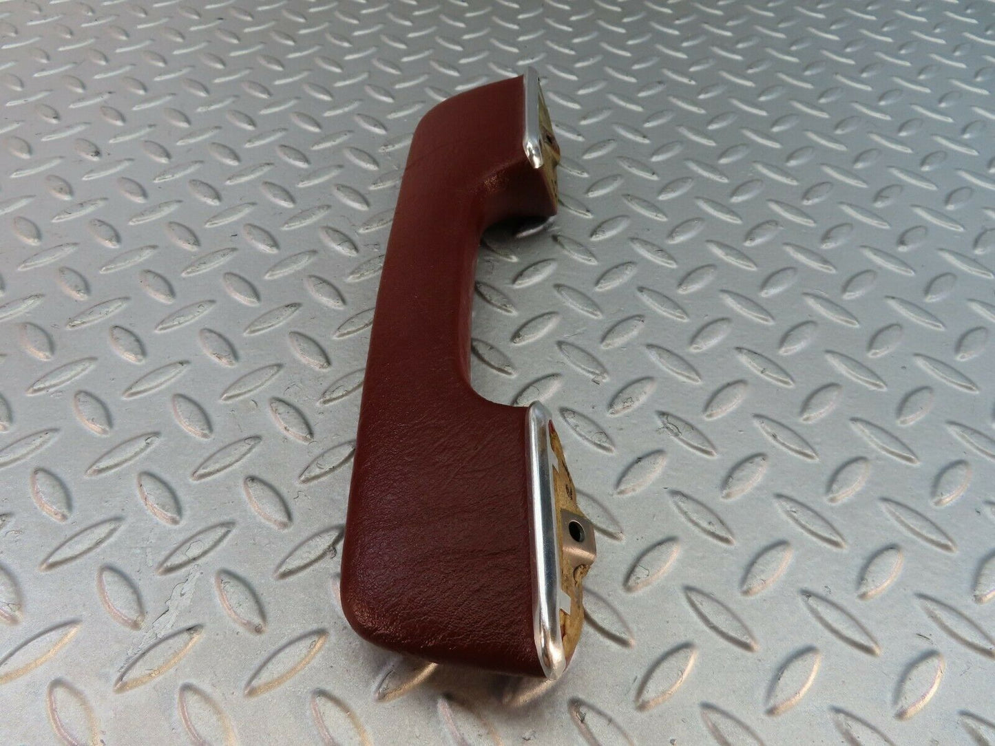 7584 Mercedes-Benz S123 230TE Wagon Interior Door Handle Rear Left 1239701901