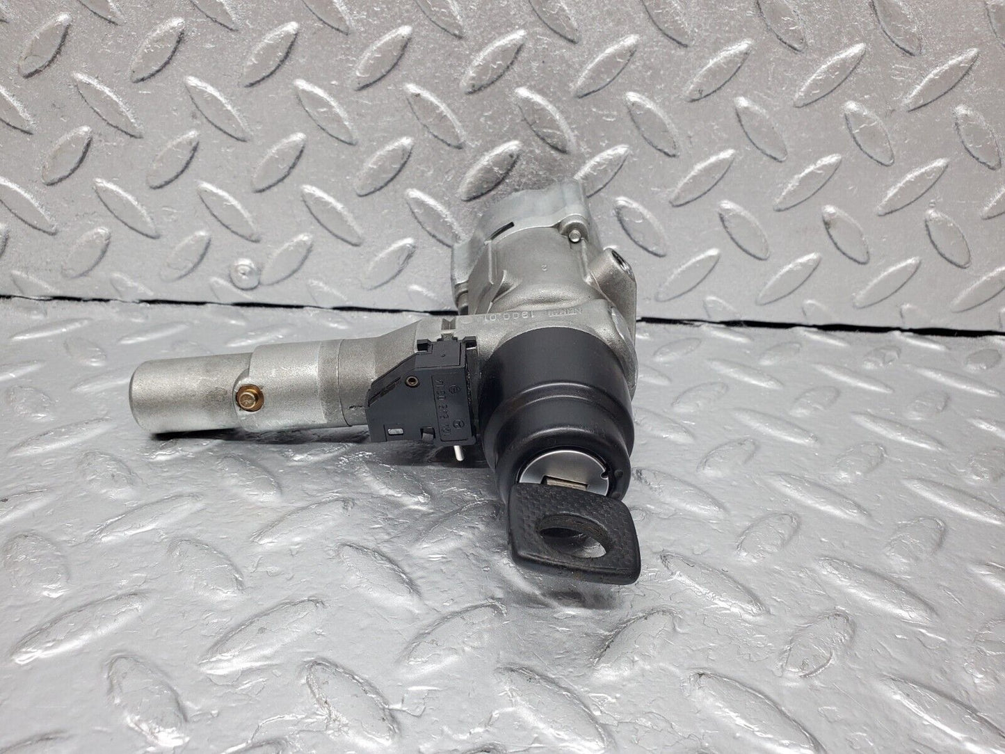 44801 Mercedes-Benz W124 220E Steering Lock Ignition Switch With Key 1245450314