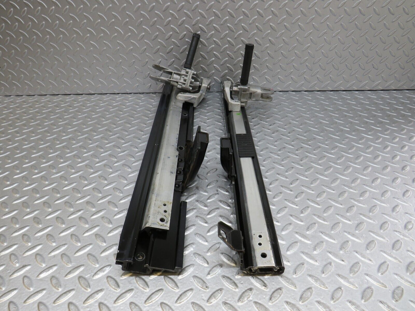 36828 Mercedes-Benz R129 300SL-24 Front Right Seat Rail Pair