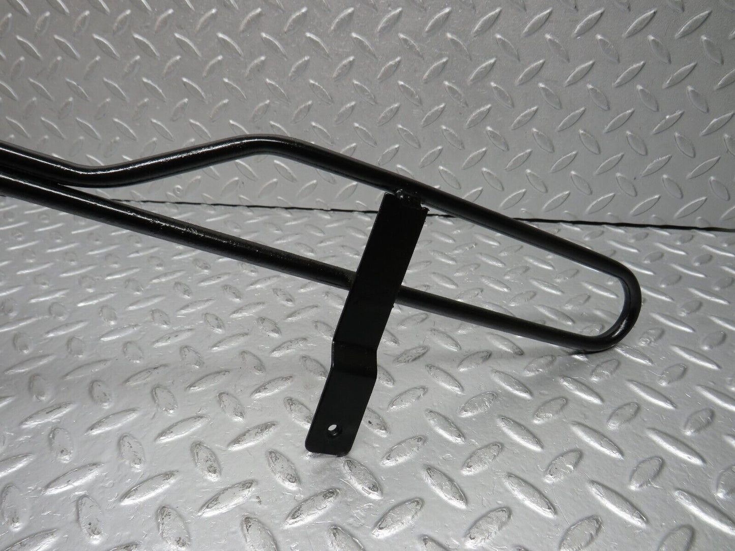 39006 Mercedes-Benz W201 190E 2.6L Oil Cooling Pipe Line