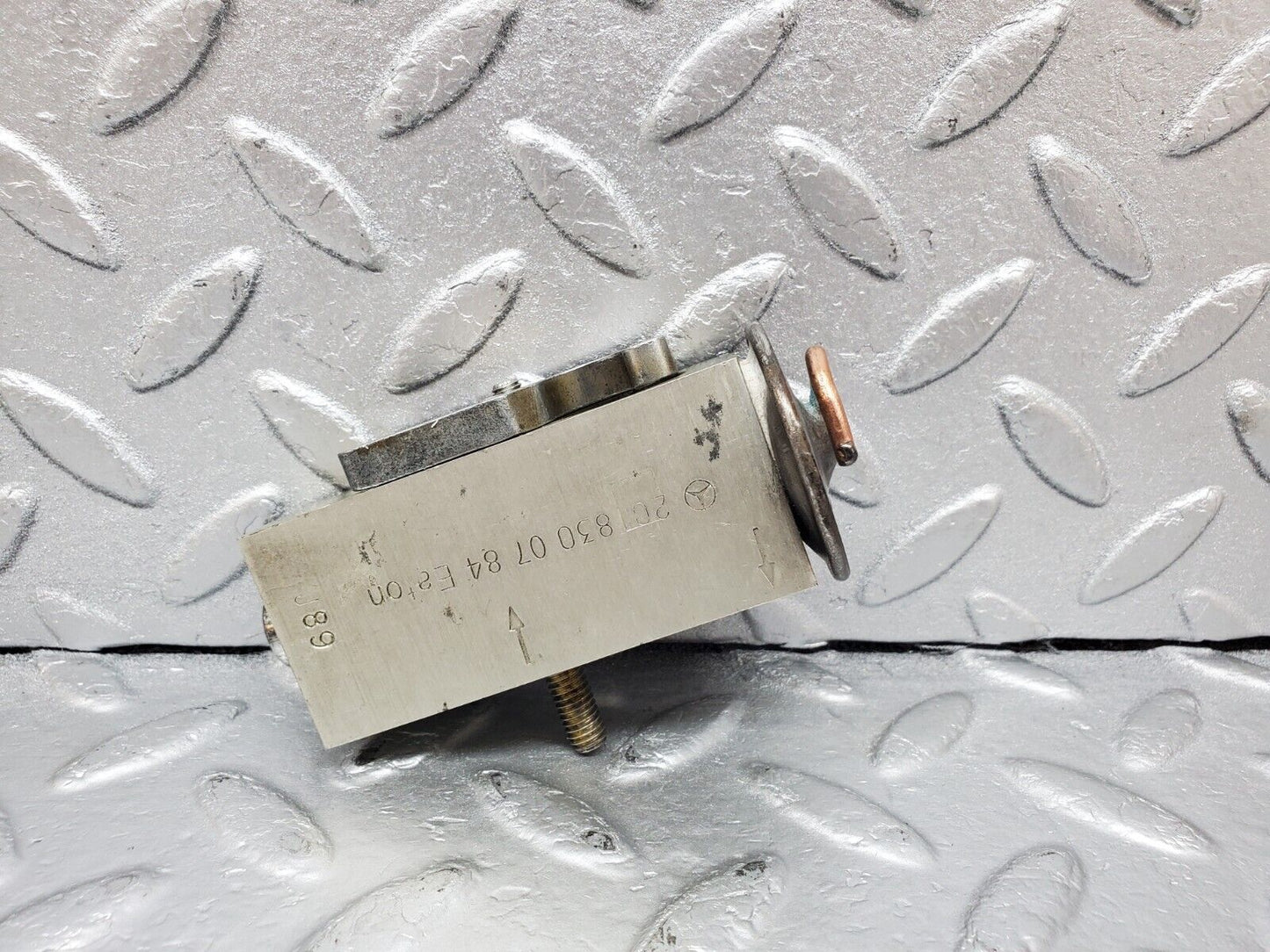 44977 Mercedes-Benz R129 300SL Coupe Air Condition Expansion Valve 2018300784
