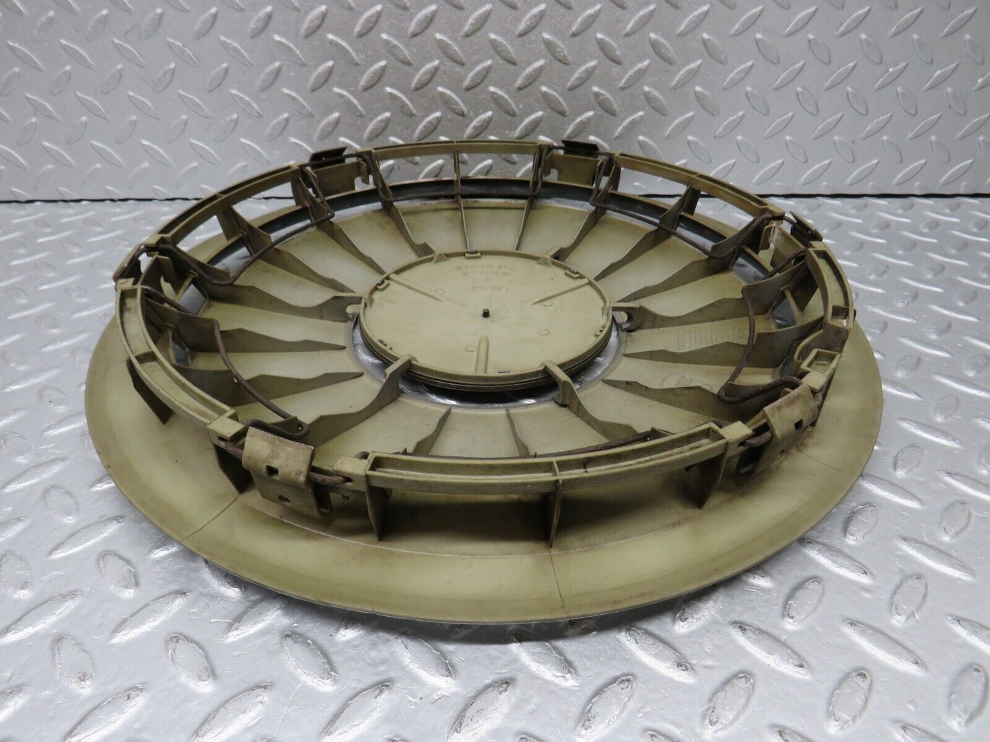 39023 Mercedes-Benz W201 190E Wheel Trim Hub Cap 14" 2014010324