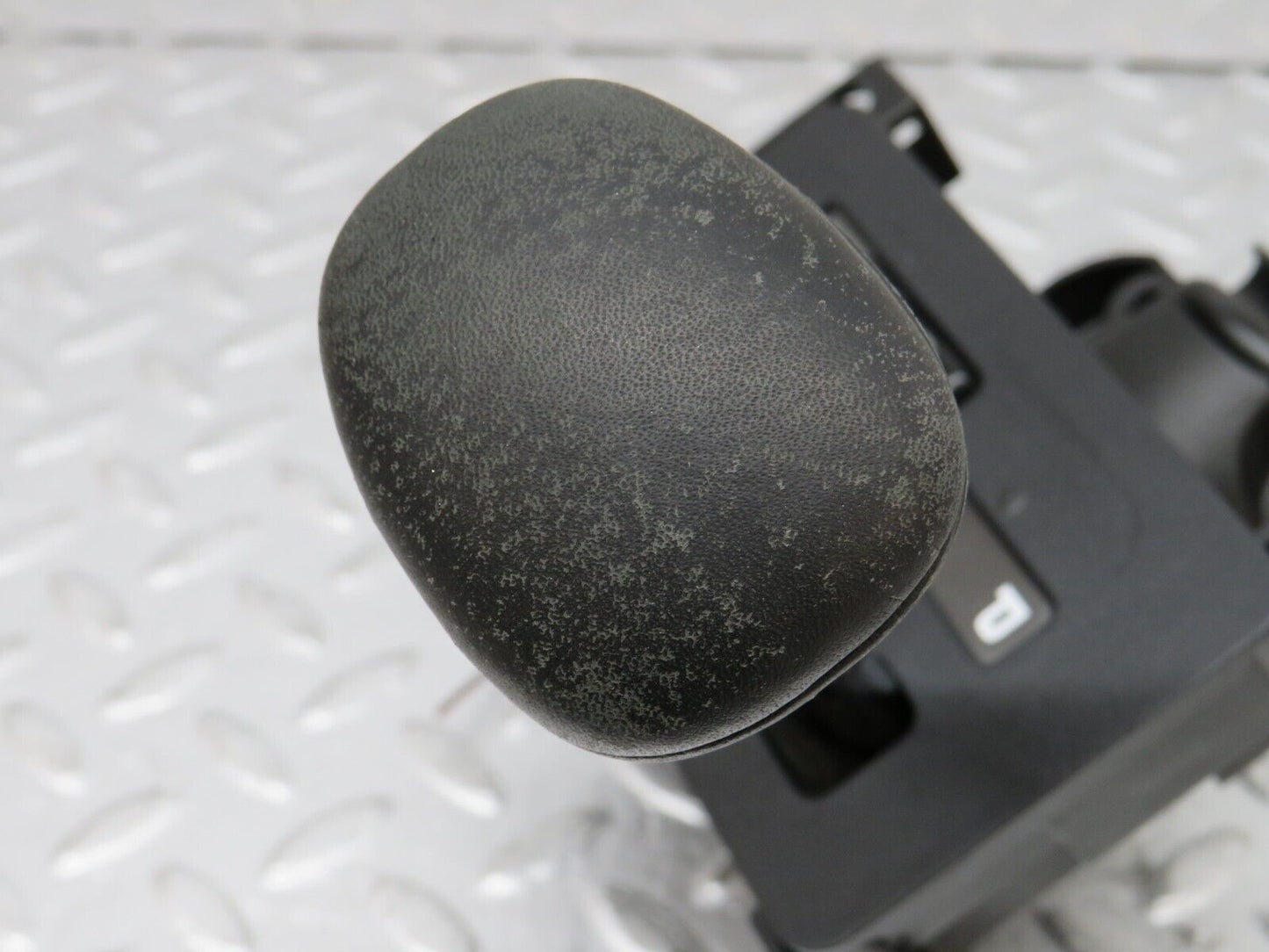 33720 Mercedes-Benz W201 190E 2.0L Automatic Gear Shift Selector 1242670405