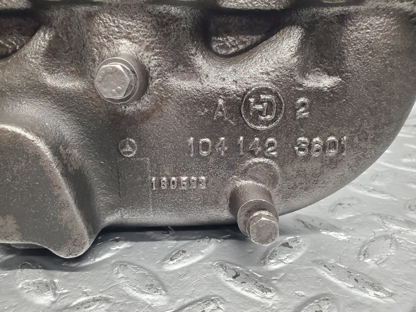 46704612
