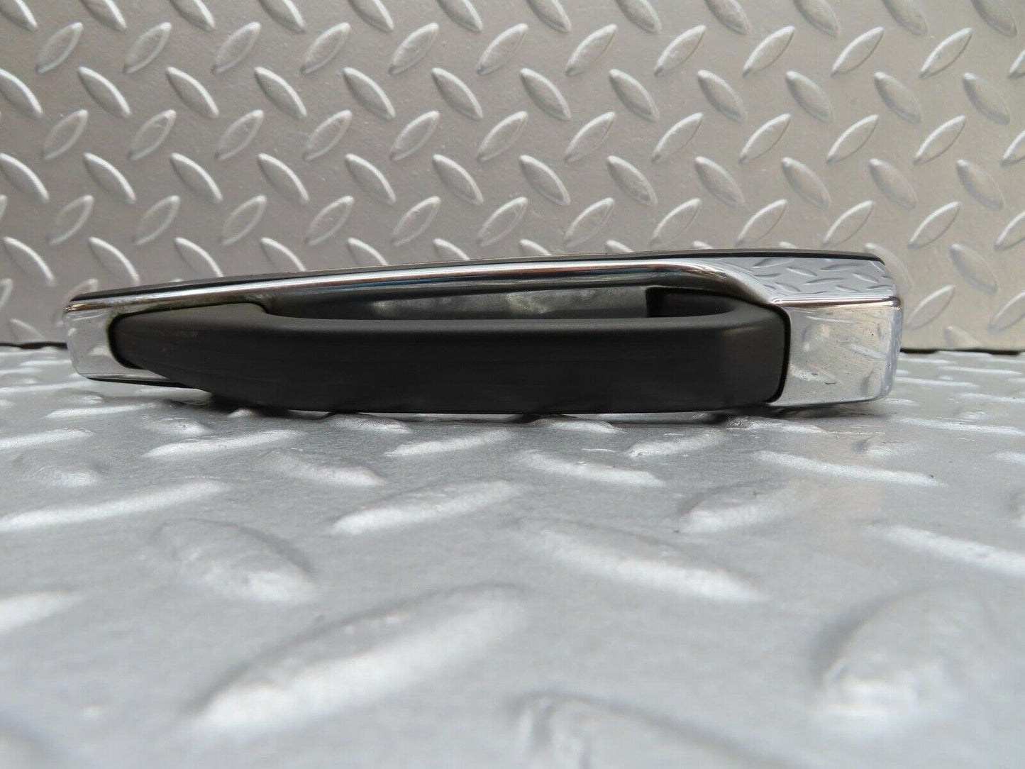 15967 Mercedes-Benz W123 280E Rear Right Exterior Door Handle 1237600359