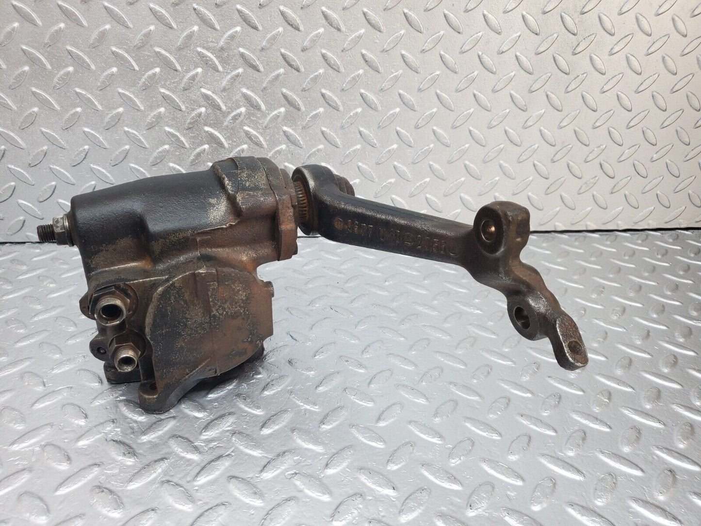 44530 Mercedes-Benz W123 280E Steering Box Steering Rack 1164610801