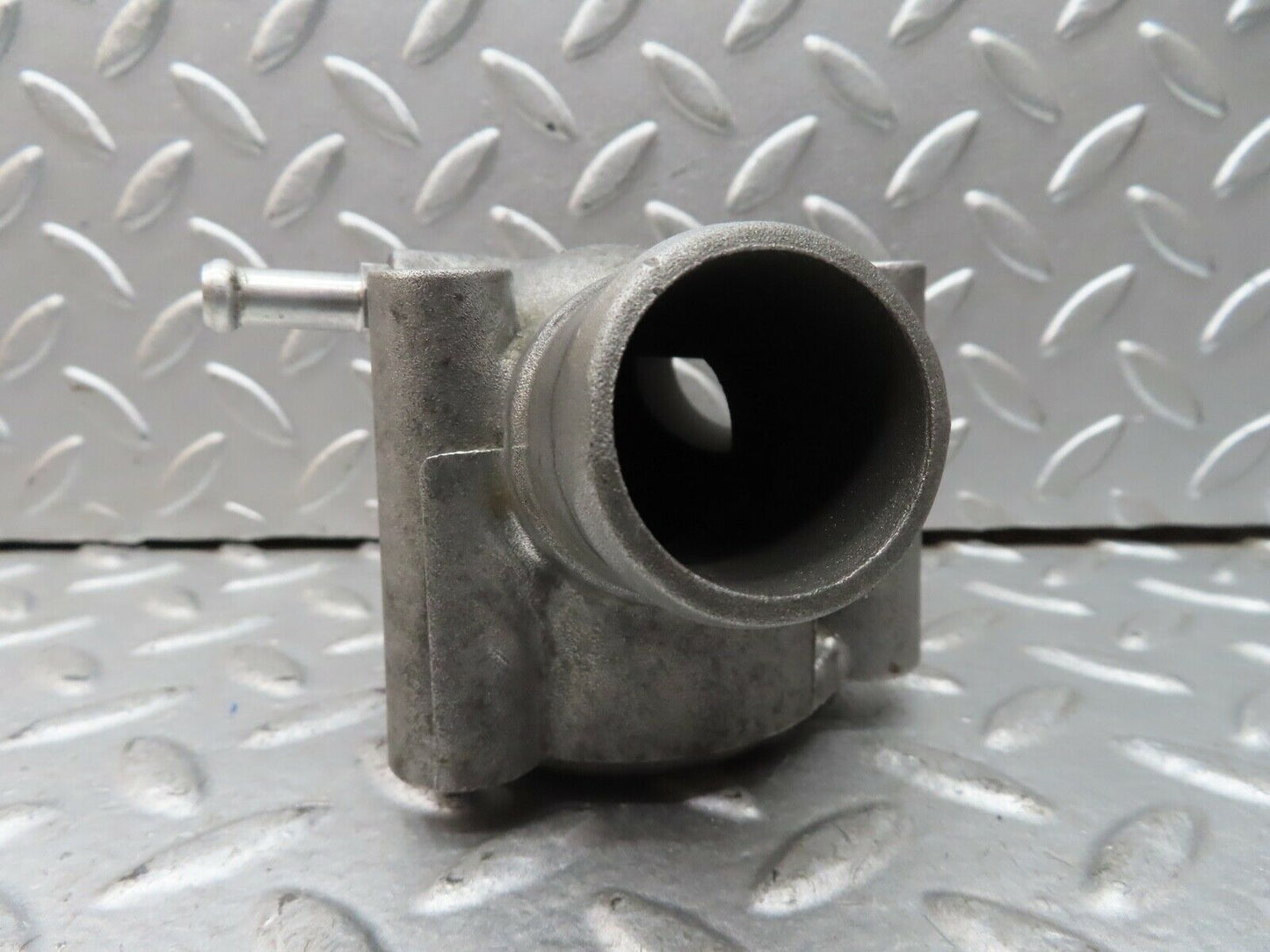 19540 Mercedes-Benz C140 CL420 Coupe Thermostat Housing 1192011530