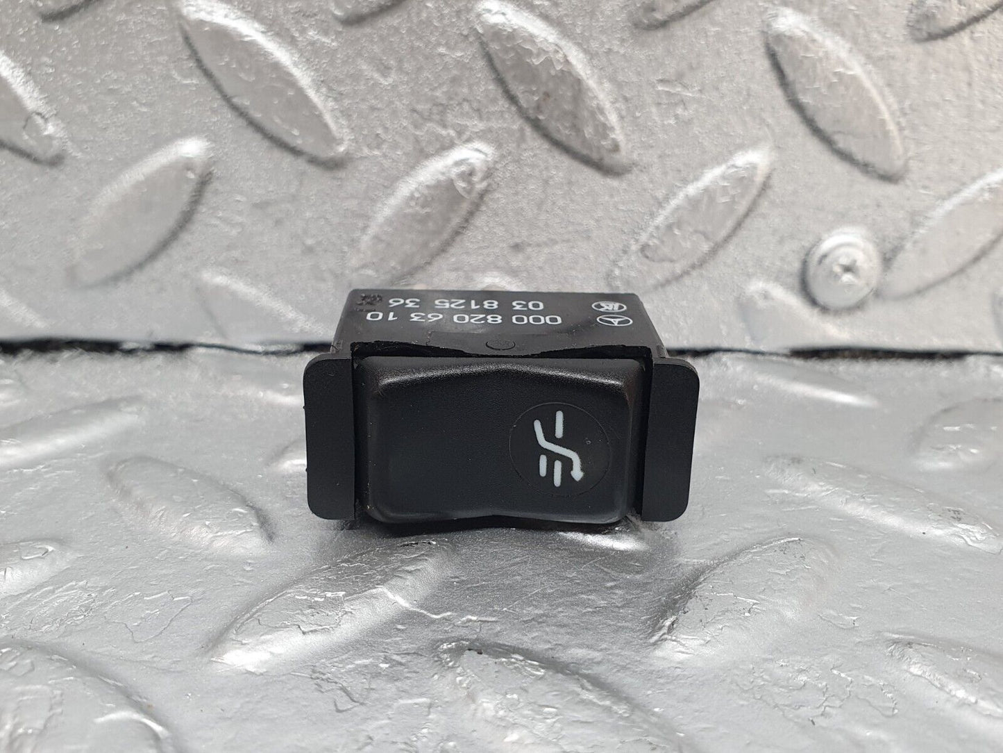 44116 Mercedes-Benz C123 230CE Coupe Sunroof Switch 0008206310