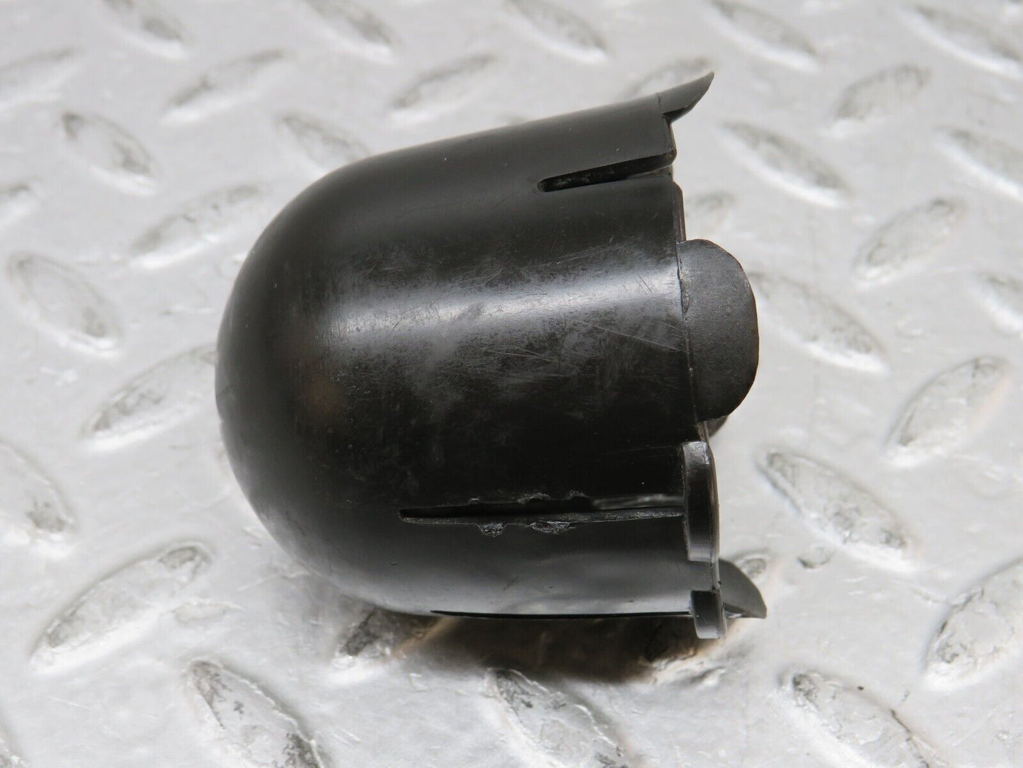 37424 Mercedes-Benz W109 300SEL Rear Shock Absorber Top Plastic Cap 2x
