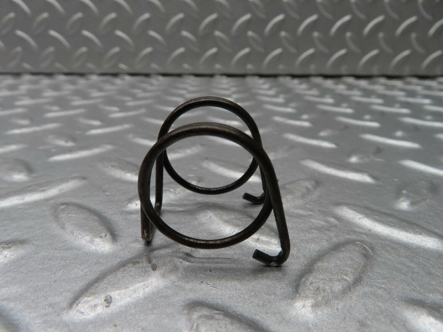 18313 Mercedes-Benz W111 220SE Coupe Rocker Arm Retaining Spring