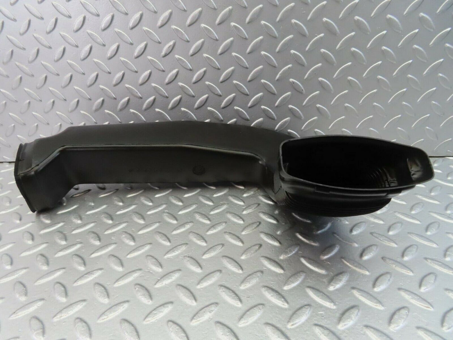 10452 Mercedes-Benz W201 190E Air Duct Pipe Hose Left 2018310946