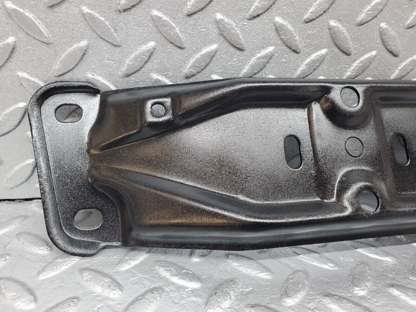 45911 Mercedes-Benz W126 420SE Gearbox Mount Bracket