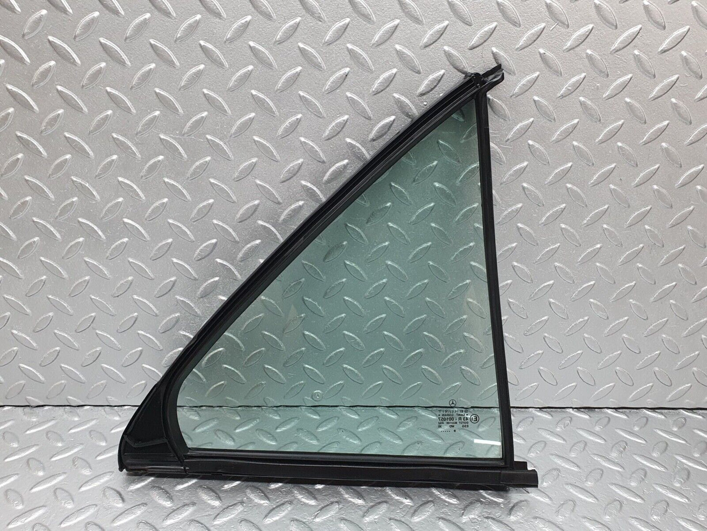 41997 Mercedes-Benz W202 C200 Rear Left Quarter Window Glass 2027350127