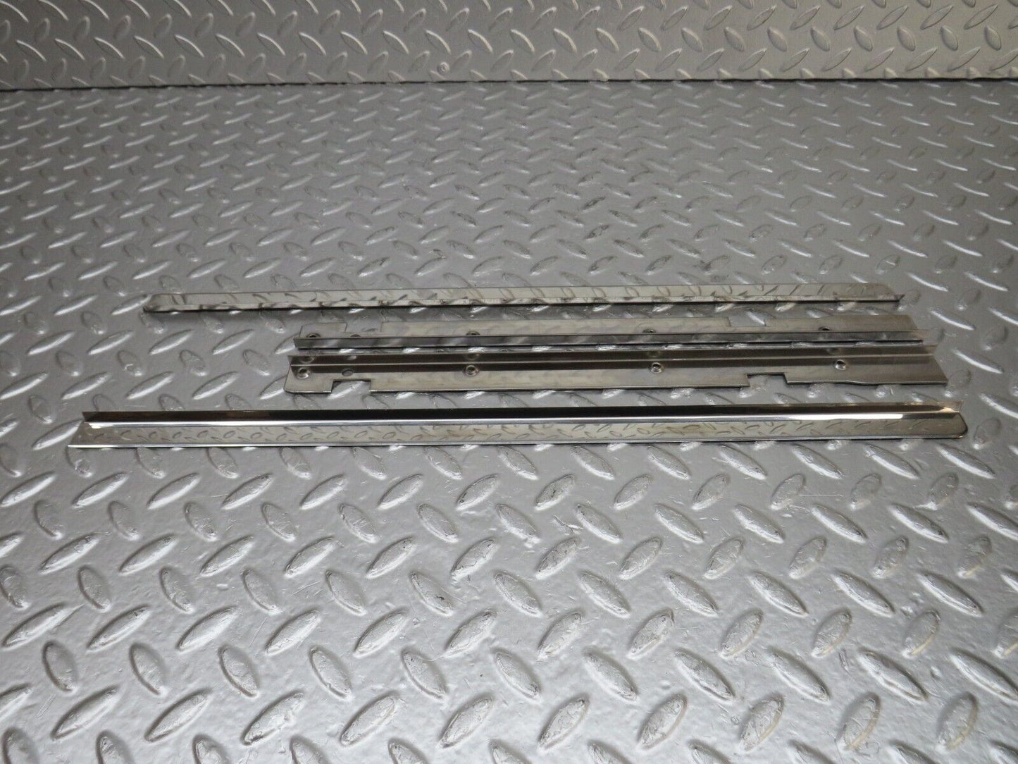 33797 Mercedes-Benz W201 190E 2.0L Sunroof Chrome Trim Set