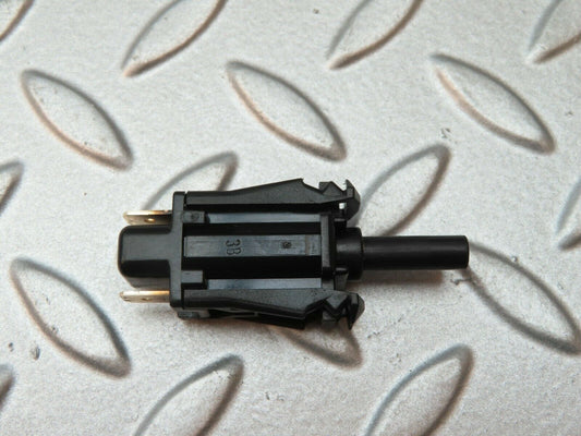 4208 Mercedes-Benz V123 240D LWB Door Contact Switch 0015458714