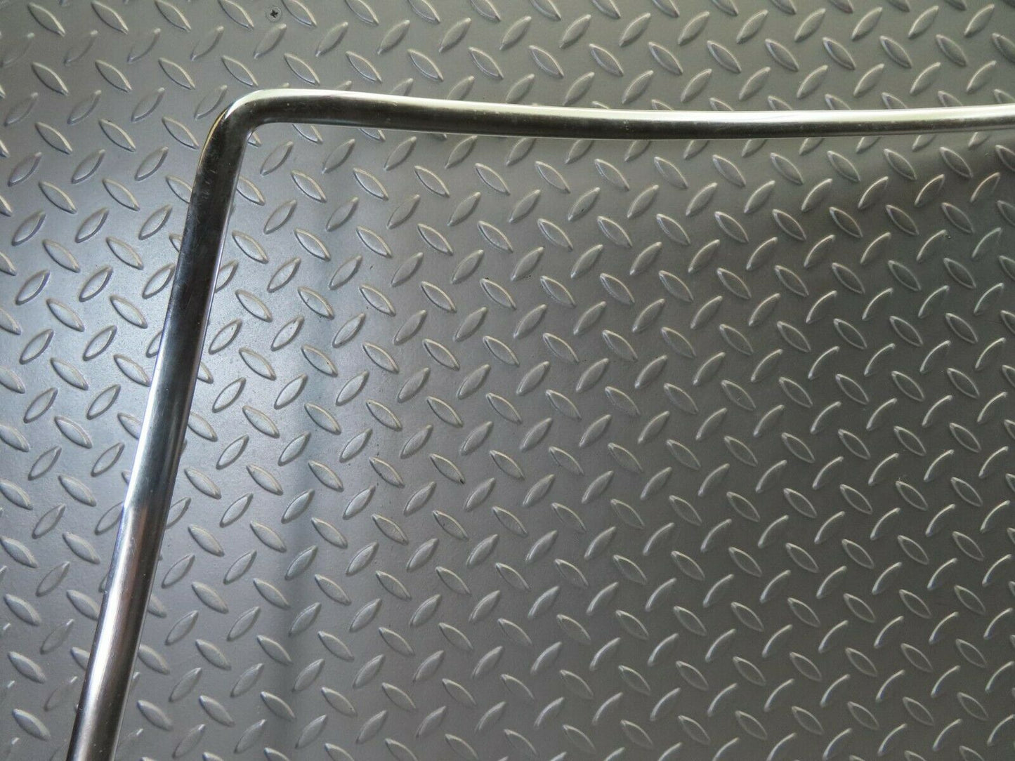 11587 Mercedes-Benz C123 230CE Coupe Front Windscreen Chrome Frame