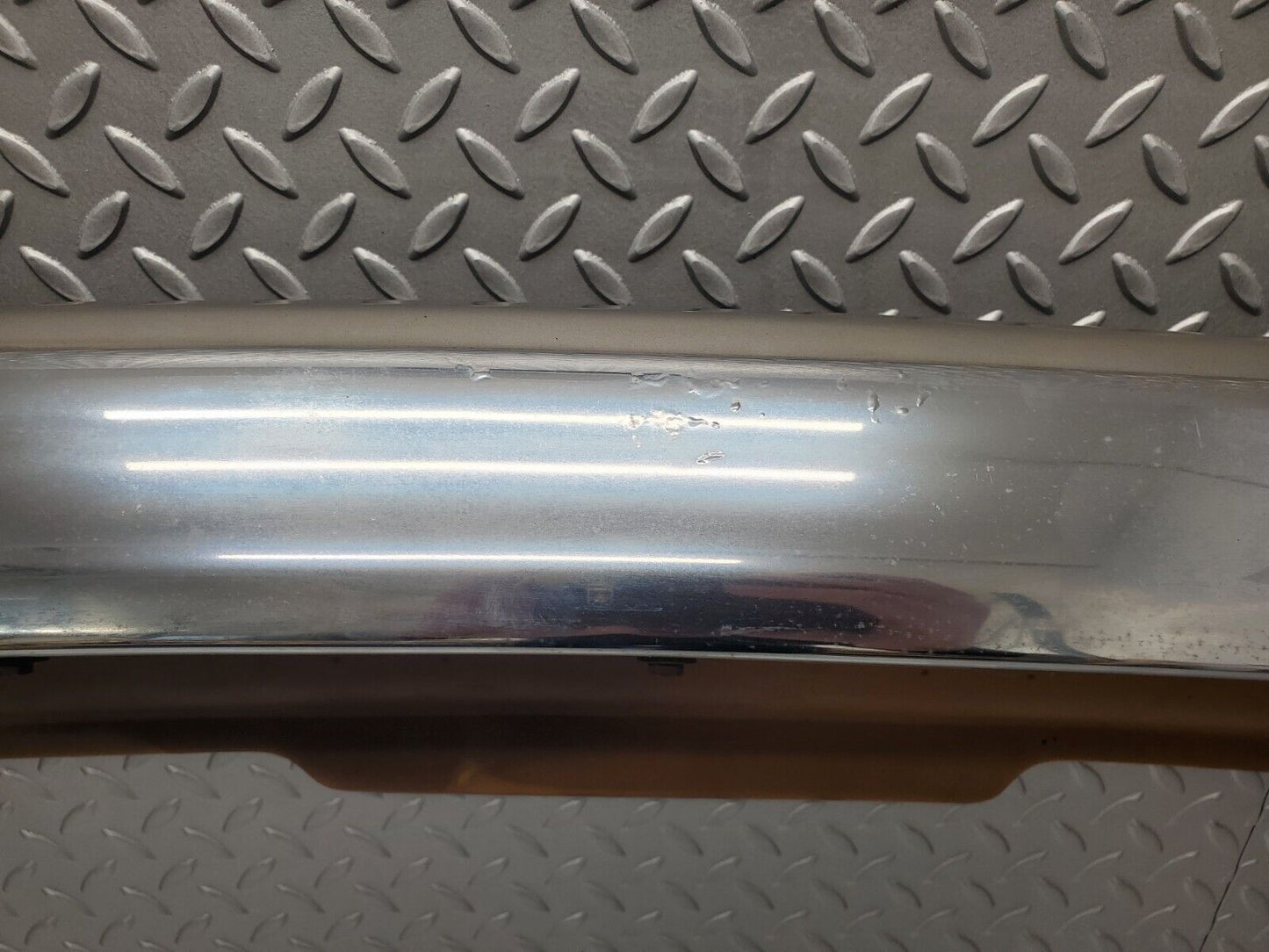 46074 Mercedes-Benz W126 420SE Rear Bumper 1268851105