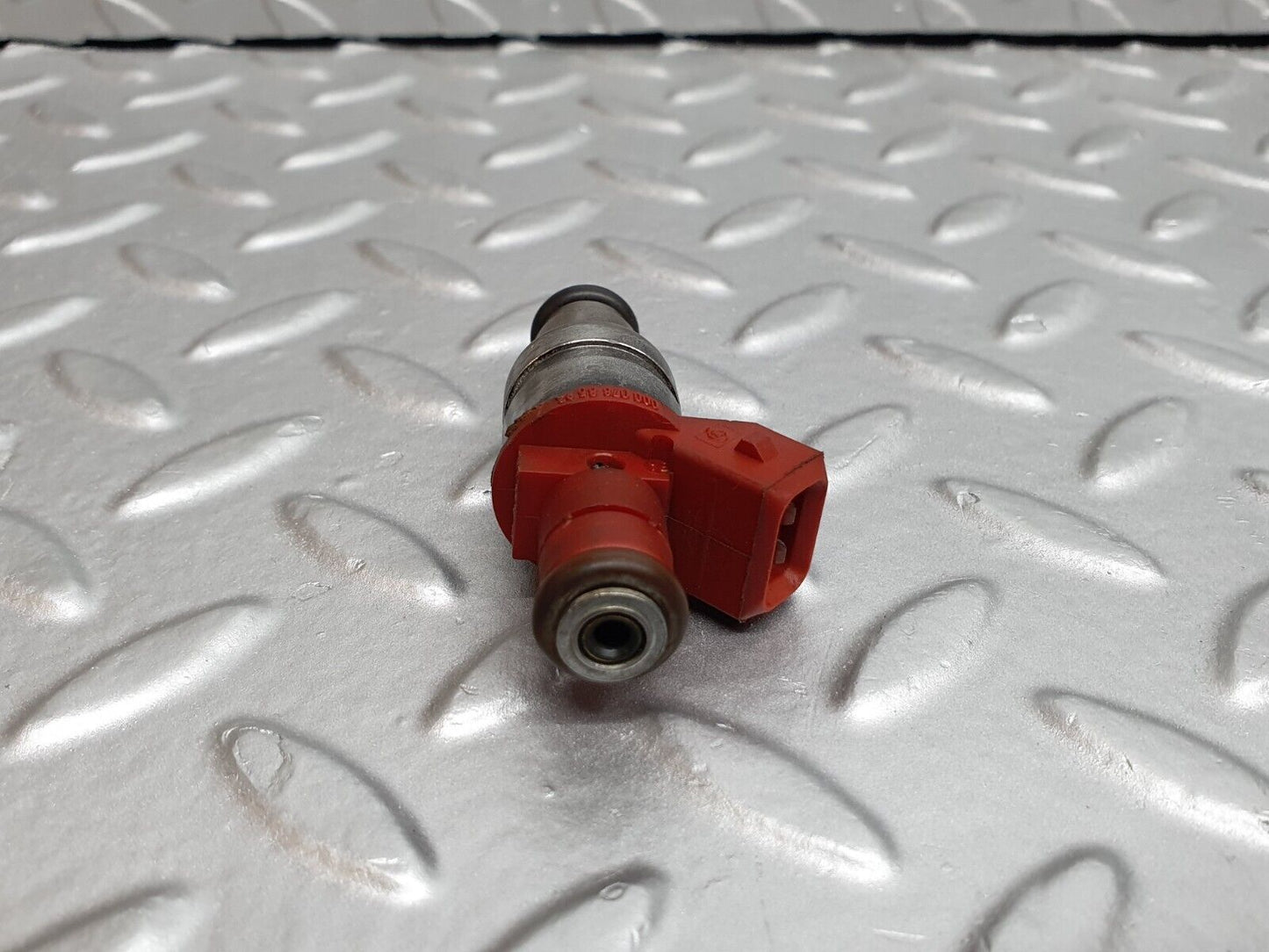 42057 Mercedes-Benz W202 C200 Fuel Injector Siemens 0000788523