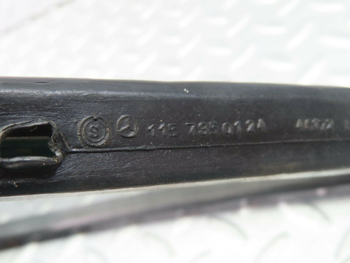 8282 Mercedes-Benz W115 Rear Left Quarter Glass