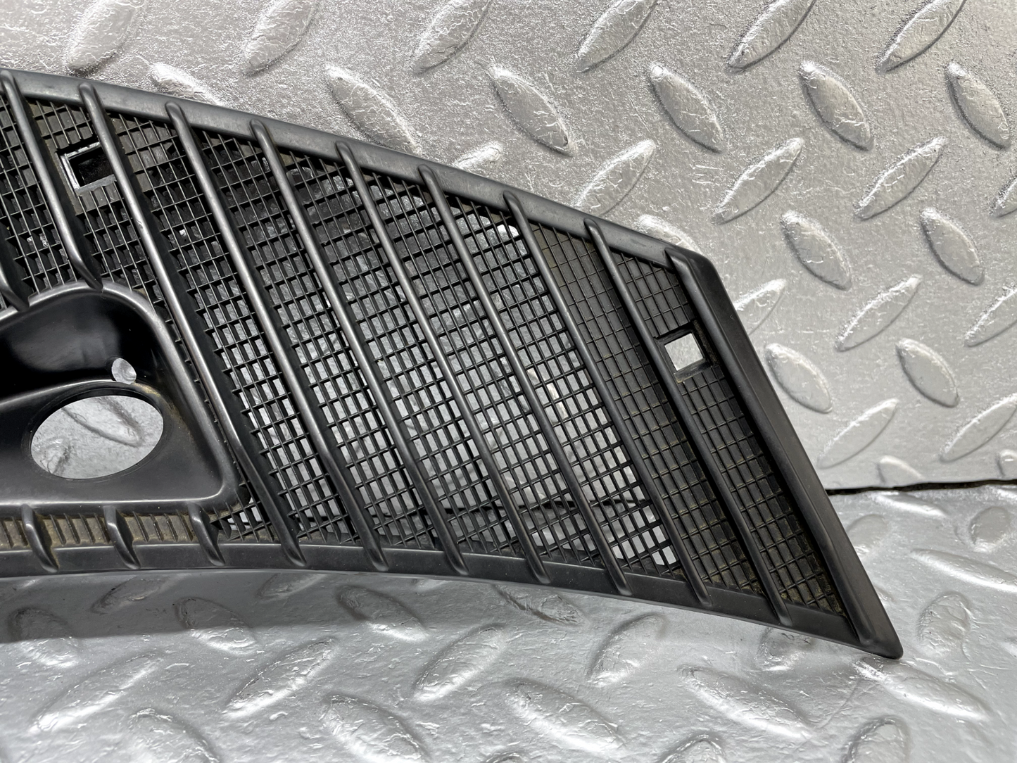 44275 Mercedes-Benz W123 280E Air Intake Grill Right Side 1238363065