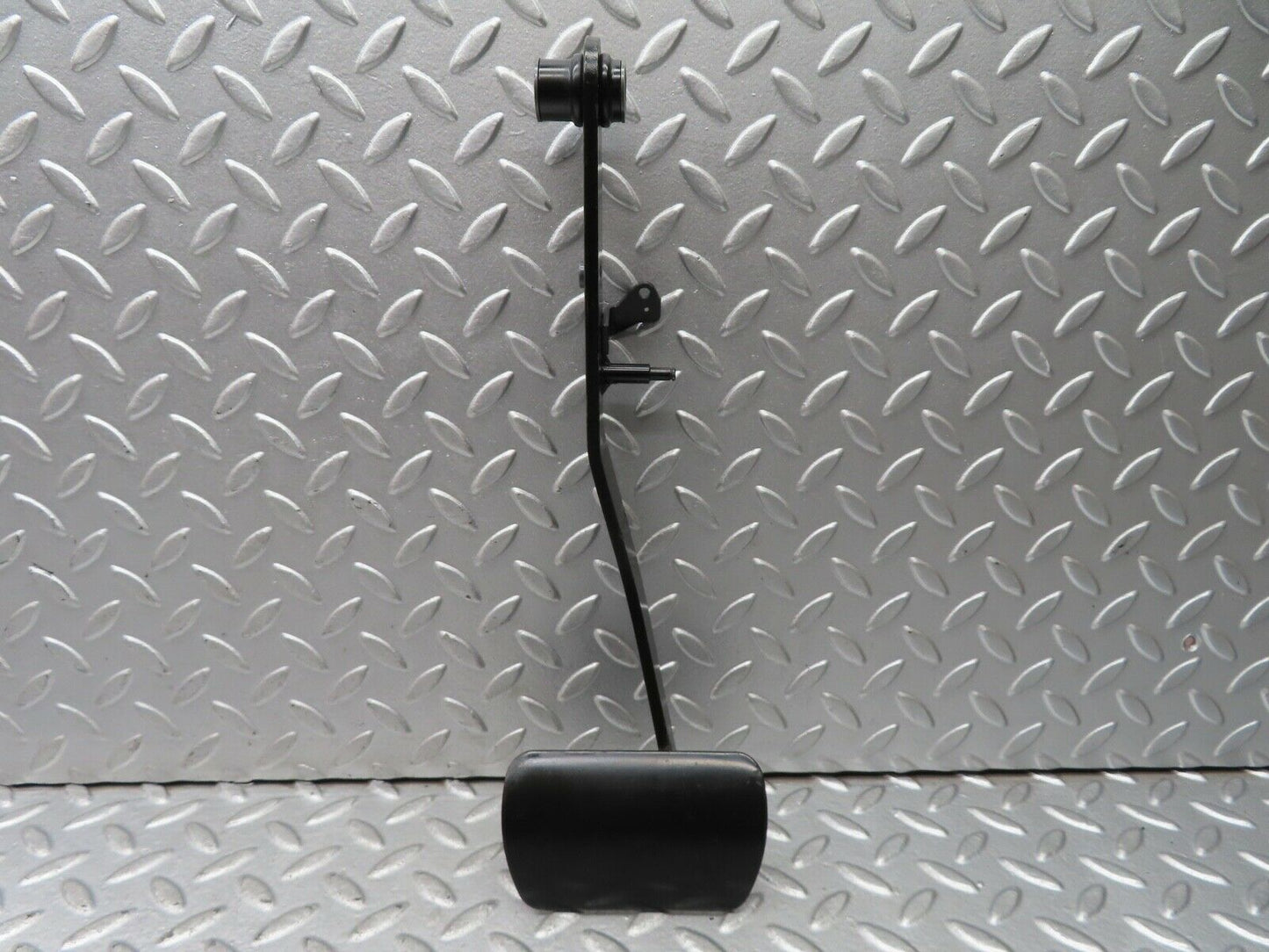 19515 Mercedes-Benz C140 CL420 Coupe Brake Pedal