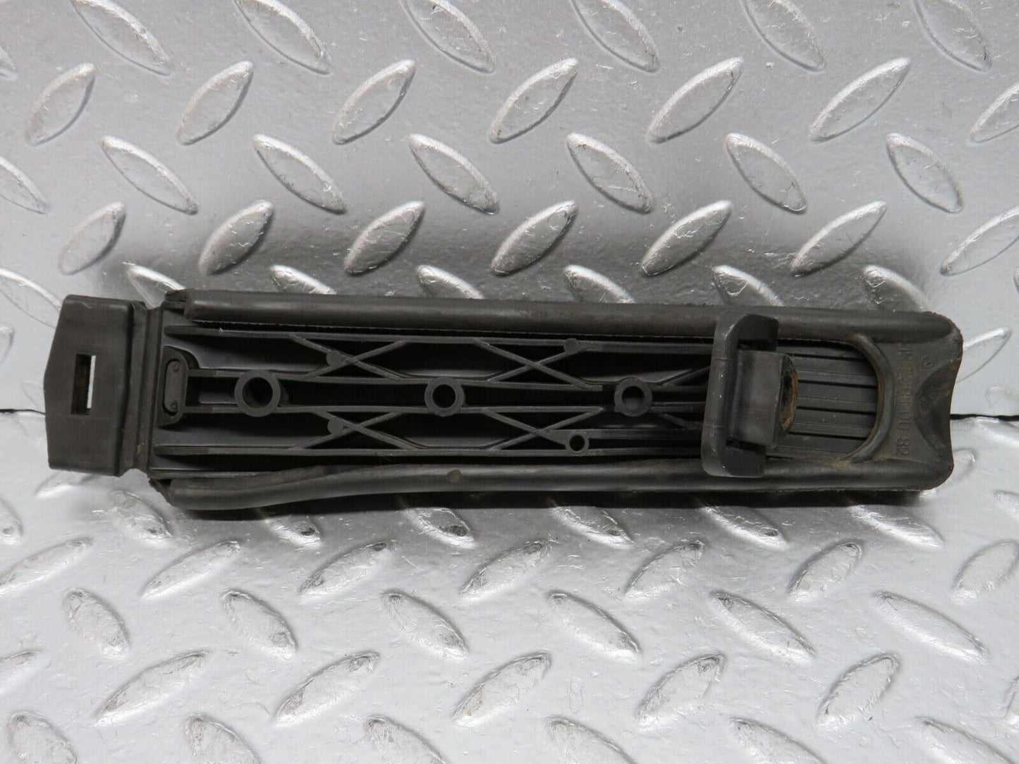 32597 Mercedes-Benz S124 300TE Wagon Accelerator Pedal With Rubber 1233010082