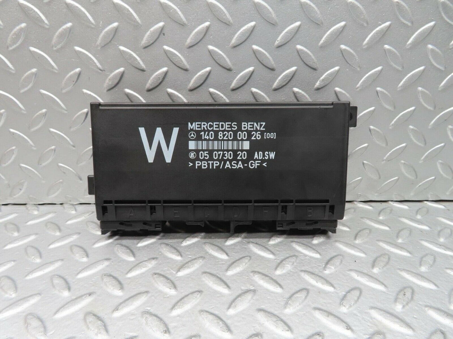 14998 Mercedes-Benz W140 S320 Comfort Control Unit 1408200026